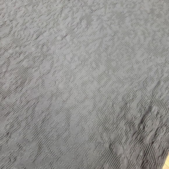 Lululemon Size 4 Rest Less Pullover Crew Neck Black Textured Long Sleeve Top - Picture 3 of 7